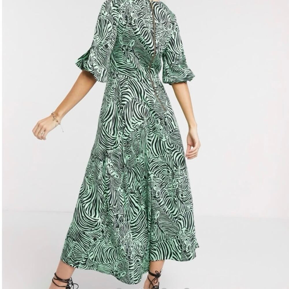 Closet Split Sleeve Animal Print Dress NEW US 8 - Picture 8 of 8